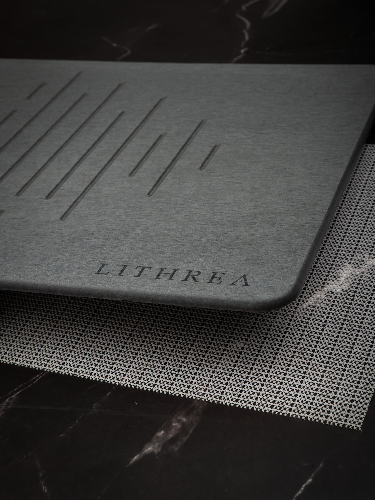 Lithrea